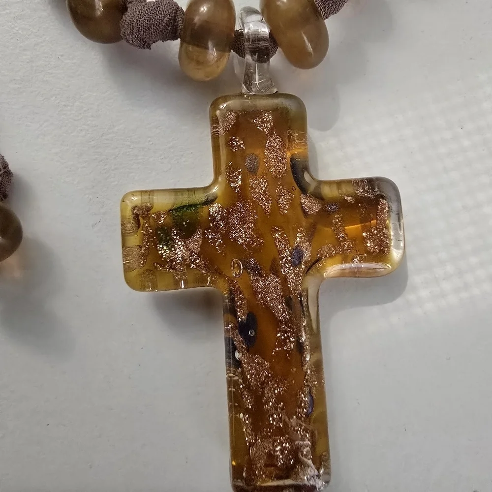 NEW Brown Cross Ivy Pendant Choker Necklace - Picture 5 of 9